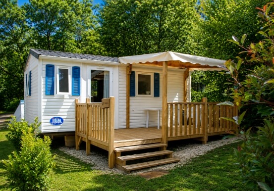 Mobile homes for rent at Le Bel Air campsite in the Lot