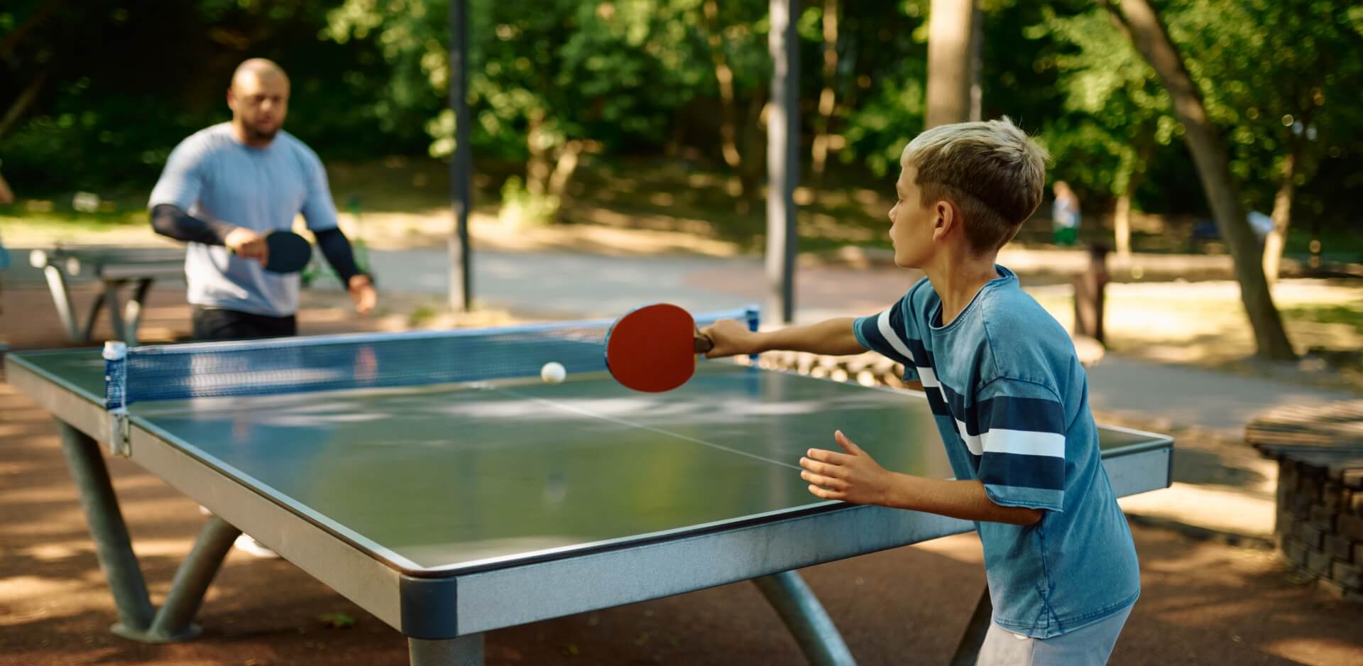 Activité ping-pong du camping nature dans le Lot le Bel Air