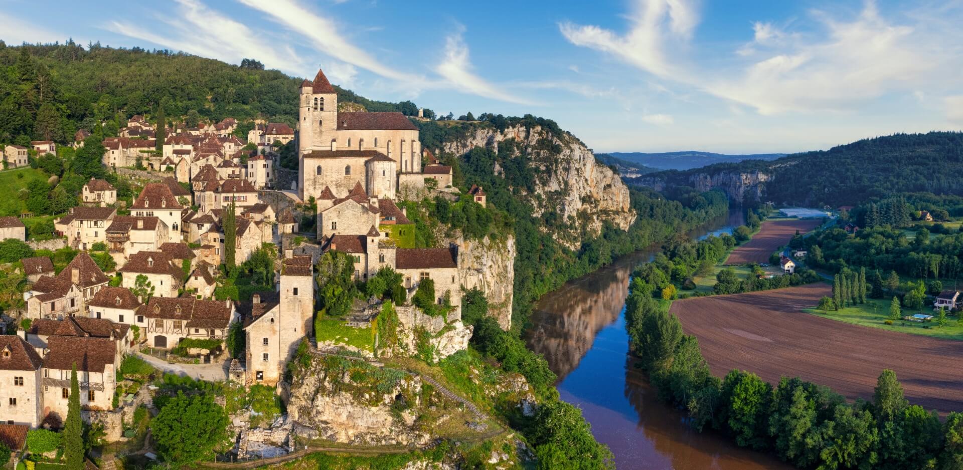 Saint-Cirq-Lapopie, a tourist destination in the Lot region, near Le Bel Air campsite
