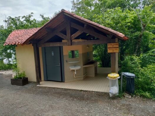 Les sanitaires du camping dans le Lot Le Bel Air