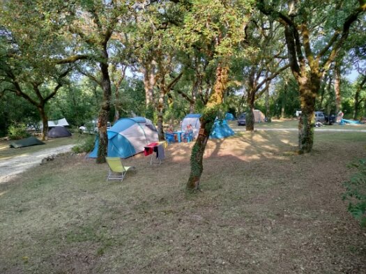 Toile de tente en location au camping près de Cahors Le Bel Air