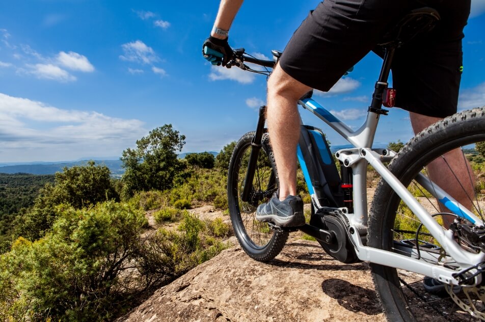 Mountain bike rides around the Le Bel Air campsite in the Lot